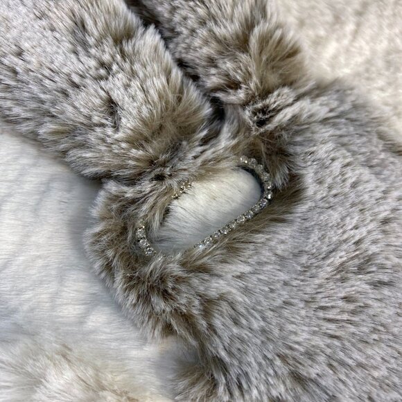 Faux Fur Bunny Phone Case - Fits iPhone 5/5S/5SE - Picture 4 of 8